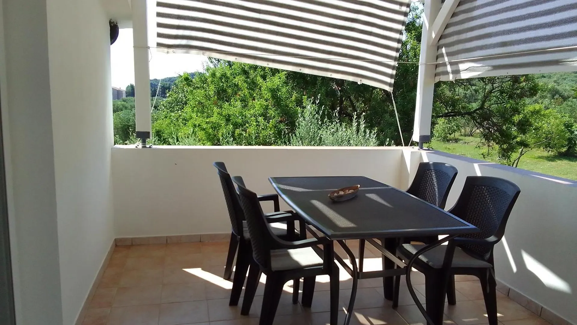 Cosy Apartments 100 M From The Beach Dobropoljana