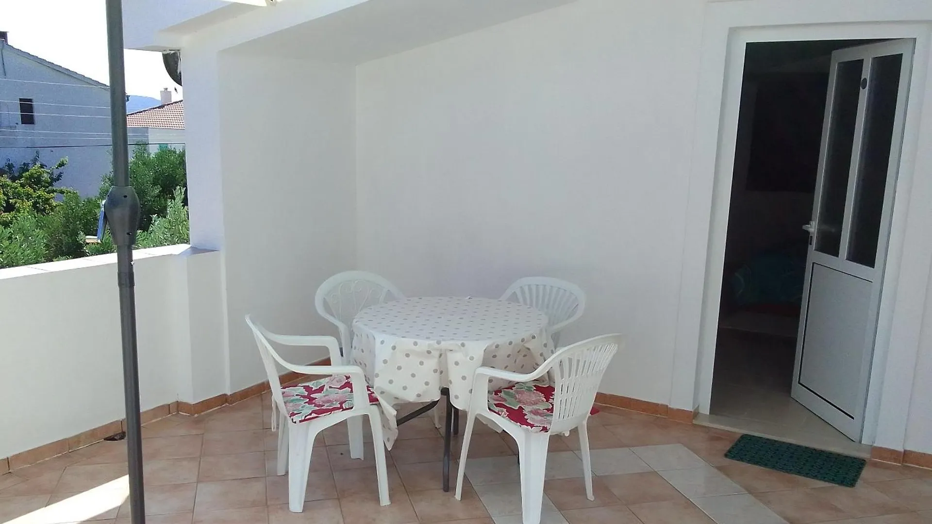 Cosy Apartments 100 M From The Beach Dobropoljana